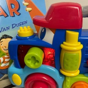LITTLE LEARNER- activity talking truck